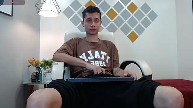 LucassSmith11 online show from 03/17/26, 08:34