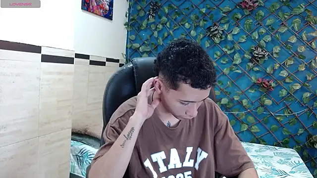 LucassSmith11 online show from 04/18/26, 07:18