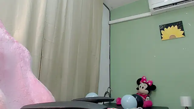 Mishell hot  online show from 01/11/26, 08:14