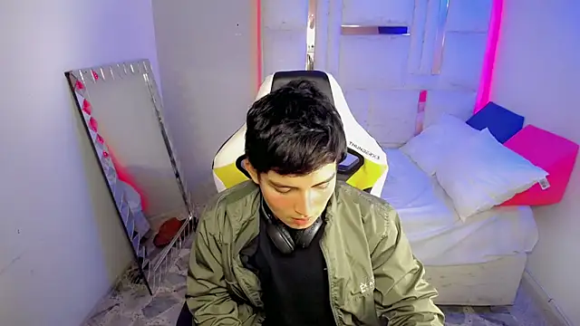 Green XoX online show from 01/10/26, 01:57