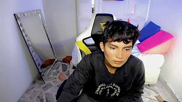 Green XoX online show from 01/11/26, 01:49