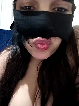 Amou-na online show from 12/22/25, 11:35