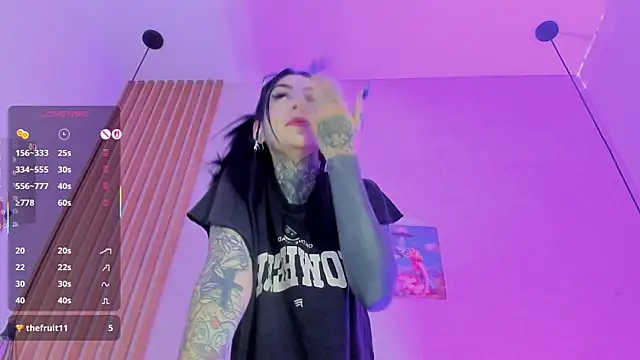 Snapshot of Valerykat_ chatting on 02/17/26, 11:50 Valerykat online show from 02/17/26, 11:50