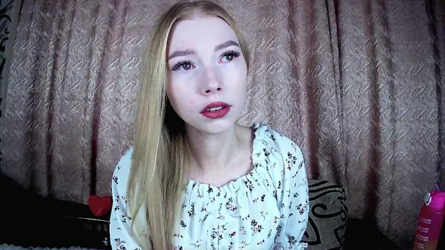 Rysella online show from 12/15/25, 10:30