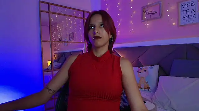 tifany hall online show from 12/16/25, 06:35