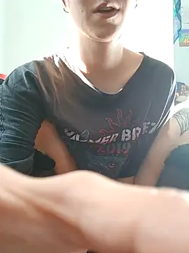 Snapshot of AuroraAya chatting on 11/30/25, 12:20 AuroraAya online show from 11/30/25, 12:20