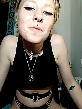 AuroraAya online show from 02/02/26, 07:23