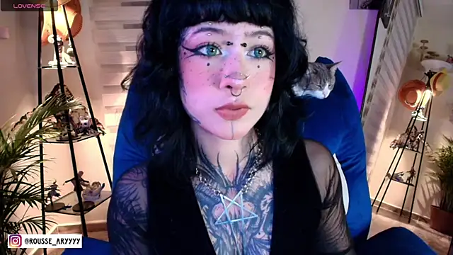 Snapshot of AryRousse chatting on 05/27/26, 02:41 AryRousse online show from 05/27/26, 02:41