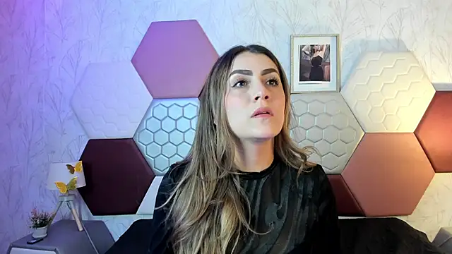 AriaRous online show from 04/22/26, 03:13