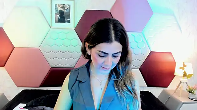 Snapshot of AriaRous chatting on 04/29/26, 05:30 AriaRous online show from 04/29/26, 05:30