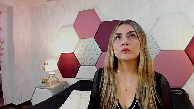 Snapshot of AriaRous chatting on 07/12/26, 02:30 AriaRous online show from 07/12/26, 02:30