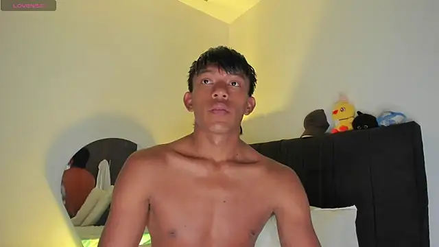 santinaughty online show from 04/24/26, 12:35