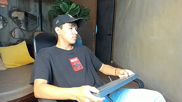 isaac grimm online show from 02/22/26, 03:07