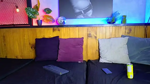 isaac grimm online show from 03/21/26, 02:27