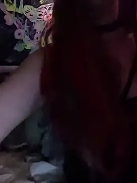 Snapshot of spunfoxxx chatting on 06/19/26, 11:19 spunfoxxx online show from 06/19/26, 11:19