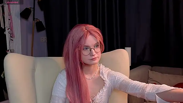 Kitty smalltits online show from 01/11/26, 04:17