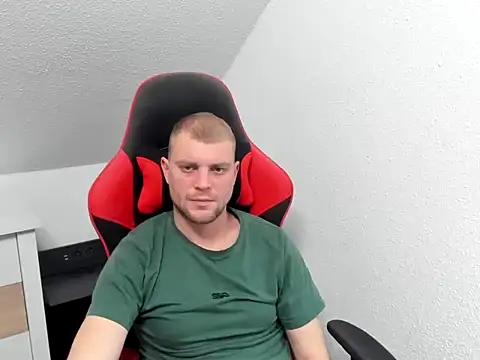 Snapshot of ladny92 chatting on 02/15/26, 05:31 ladny92 online show from 02/15/26, 05:31