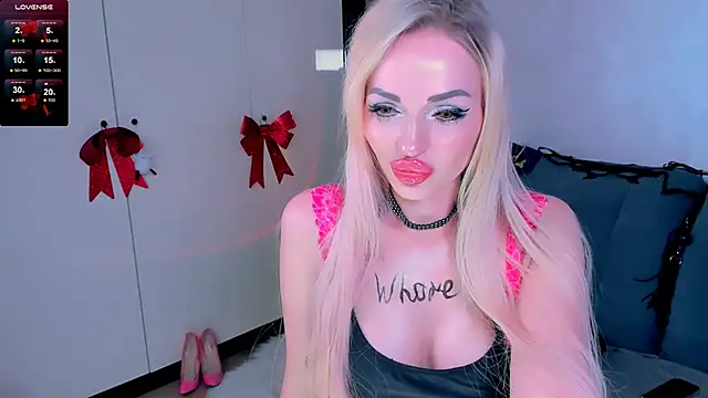 Snapshot of Lola_Bombita chatting on 01/08/26, 07:38 Lola Bombita online show from 01/08/26, 07:38