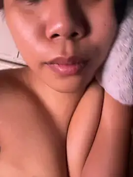 Margaux4U online show from 04/24/26, 04:04