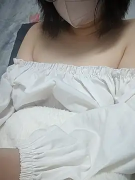 miniiceyya online show from 01/12/26, 05:07