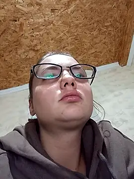 Lisamisaa online show from 11/30/25, 04:00