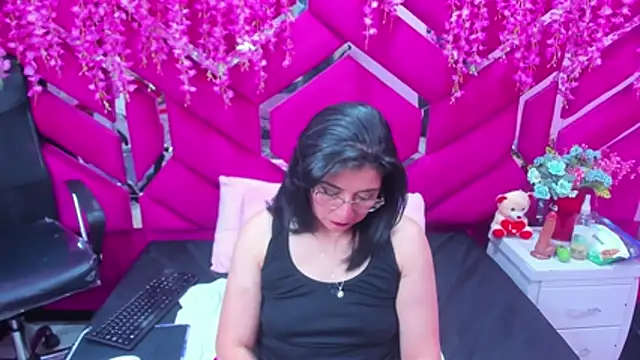 Alexa Sanz online show from 02/11/26, 08:25