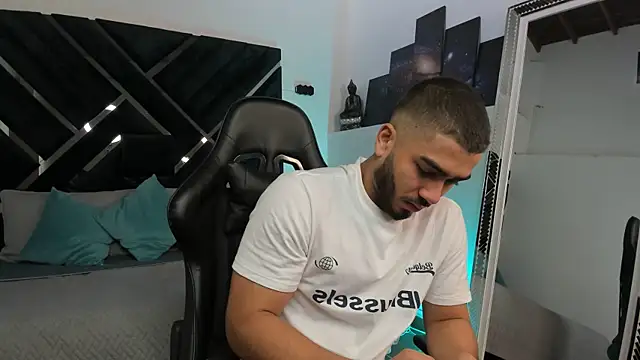 Franco banderas online show from 01/07/26, 01:57