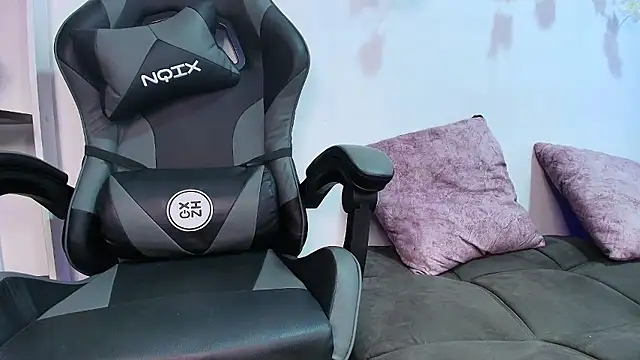 brunette candyy  online show from 01/10/26, 01:35