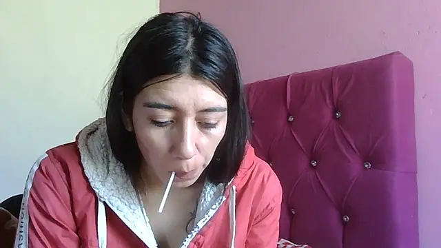 TaylorLove- online show from 12/14/25, 02:33