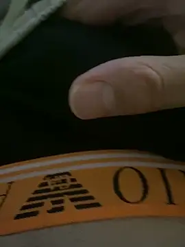 Snapshot of Magicboysz chatting on 12/02/25, 06:03 Magicboysz online show from 12/02/25, 06:03