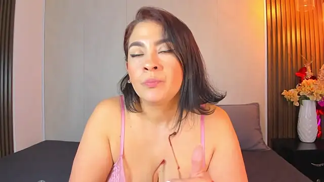 Meggan Moree online show from 03/28/26, 07:02