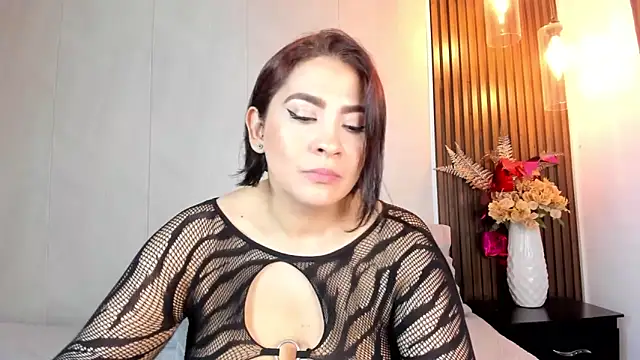 Meggan Moree online show from 05/02/26, 07:52