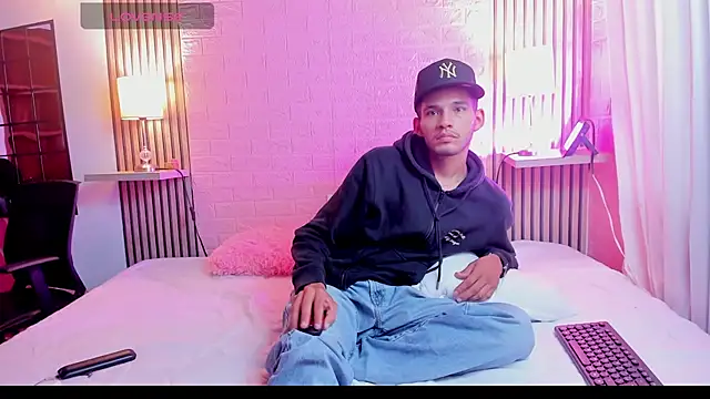 Snapshot of dear_lover1 chatting on 12/03/25, 11:41 dear lover1 online show from 12/03/25, 11:41