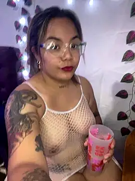 Lindalatina2001 online show from 01/11/26, 12:59