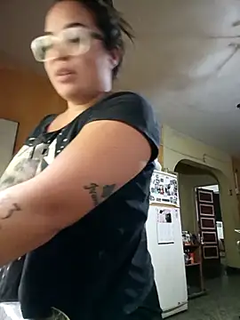 Lindalatina2001 online show from 03/29/26, 10:48