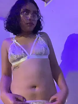 Arely-L1 online show from 03/23/26, 04:16