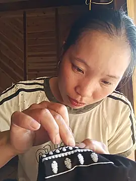 Snapshot of Evelyn-n chatting on 07/11/26, 09:23 Evelyn-n online show from 07/11/26, 09:23