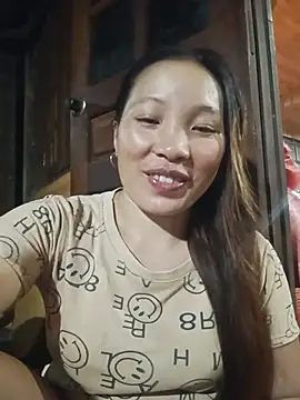 Snapshot of Evelyn-n chatting on 07/18/26, 01:26 Evelyn-n online show from 07/18/26, 01:26