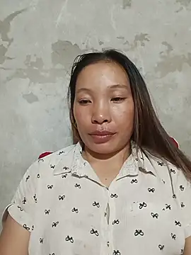 Snapshot of Evelyn-n chatting on 07/29/26, 12:36 Evelyn-n online show from 07/29/26, 12:36