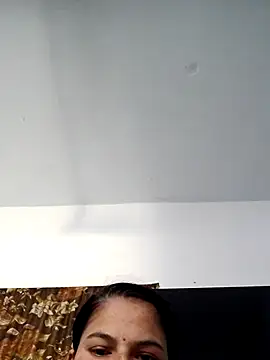 RADHIKA-1143 online show from 12/17/25, 09:15