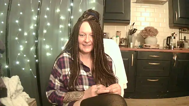 pixxiexo online show from 12/22/25, 05:26