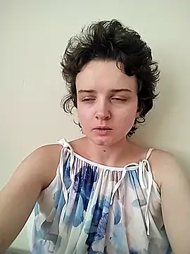 Snapshot of Amy01112 chatting on 05/26/26, 04:25 Amy01112 online show from 05/26/26, 04:25