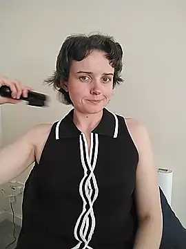 Snapshot of Amy01112 chatting on 06/08/26, 04:51 Amy01112 online show from 06/08/26, 04:51