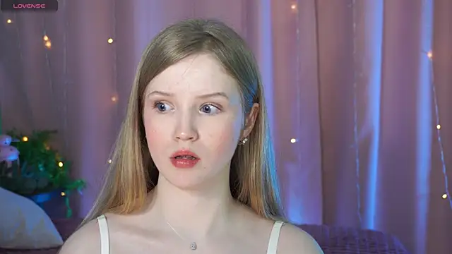 LilianHoward online show from 12/19/25, 12:23