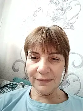 Snapshot of MichelleLove48 chatting on 01/18/26, 06:28 MichelleLove48 online show from 01/18/26, 06:28
