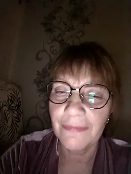 Snapshot of MichelleLove48 chatting on 03/16/26, 08:24 MichelleLove48 online show from 03/16/26, 08:24