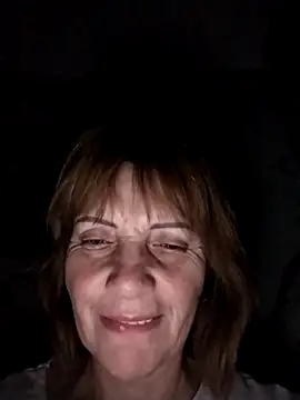 Snapshot of MichelleLove48 chatting on 04/22/26, 09:27 MichelleLove48 online show from 04/22/26, 09:27