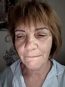 Snapshot of MichelleLove48 chatting on 05/10/26, 03:55 MichelleLove48 online show from 05/10/26, 03:55