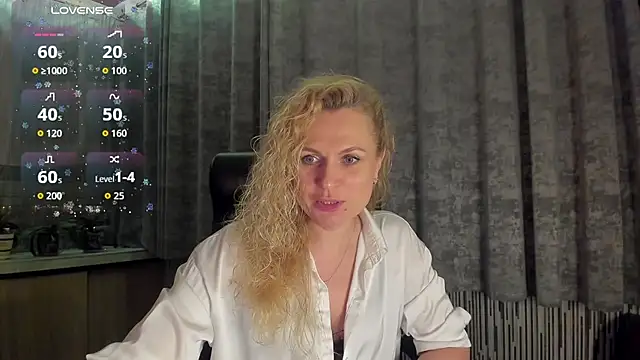 LanaLight x online show from 04/20/26, 09:49