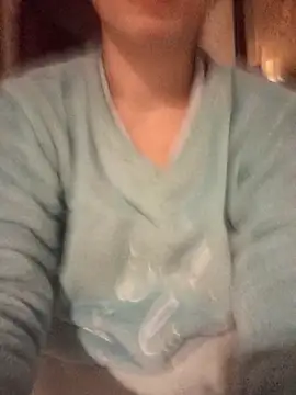 gatitachula93 online show from 02/01/26, 07:23